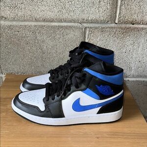 Nike Air Jordan high Black and Blue Sneakers